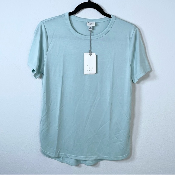 A New Day Blue Short Sleeve T-Shirt Sz Small - Picture 10 of 10